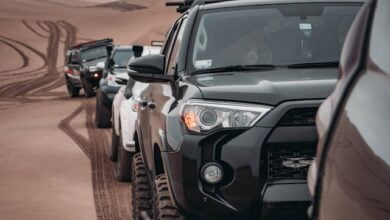 مكاتب سيارات أصبحت تخدم الكثير من الأفراد ممن لا يمتلكون السيارات، او السياح الذين يريدون ايجار السيارات السياحية وبالتالي يتقدمون إلى مكاتب سيارات للحصول على سيارات بموديلات مختلفة بالضمان الكافي،